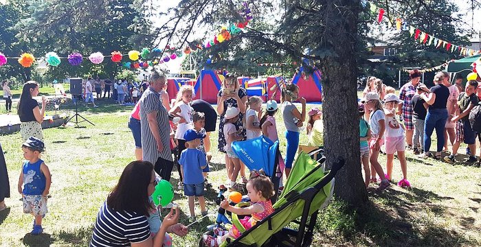 Nuotaikinga vaikų šventė Paluknio Longino Komolovskio gimnazijoje