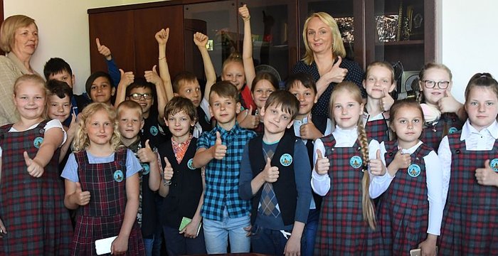 Atidaryta respublikinio tapybos plenero „Lentvaris kitaip“ dalyvių darbų paroda