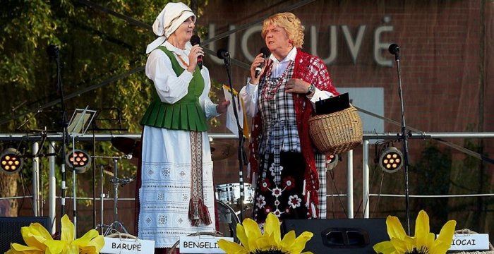 Onuškyje nuskardėjo graži kapelų šventė „Prie ežerėlio 2019“