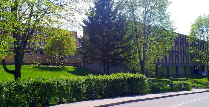Informacija dėl 2019–2020 mokslo metų brandos egzaminų organizavimo ir bazinės mokyklos