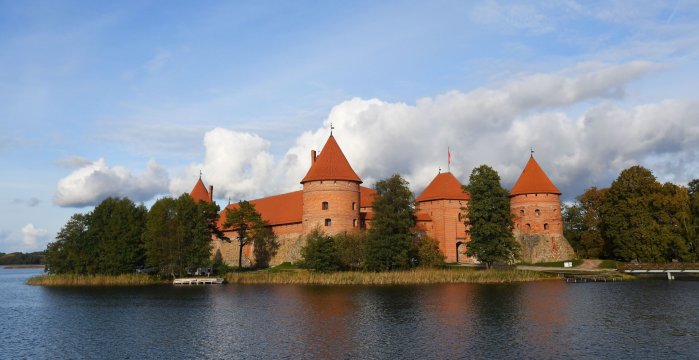 Trakų pilyje apsilankė neįprasti turistai – margučiai