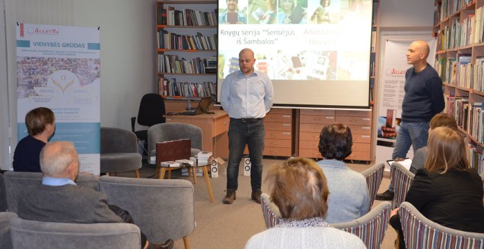 Bibliotekoje pristatytos A. Novych knygos