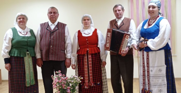 Tiltuose lankėsi Lietuvos bendruomenių forumo ,,Trakai 2020“ dalyviai