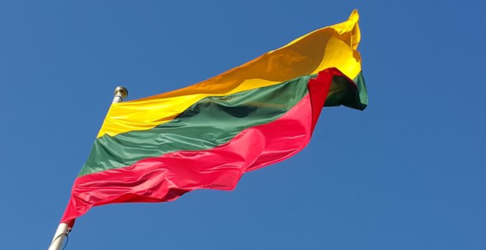 Sveikiname Valstybės dienos proga !