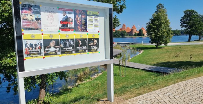 Jubiliejų švenčiančius Trakus papuošė ir nauji informaciniai stendai