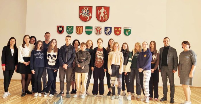 Moksleiviai iš Šionebeko dalijosi viešnagės įspūdžiais su rajono meru