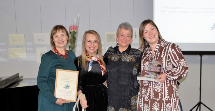 Trakų viešosios bibliotekos Suaugusių vartotojų skyriaus kolektyvas pelnė geriausios Vilniaus...