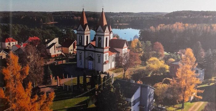 Jie neša šviesą per Aukštadvario kraštą 