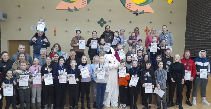 Rūdiškių seniūnijos žiemos sporto šventėje varžėsi ir moksleiviai, ir šeimos