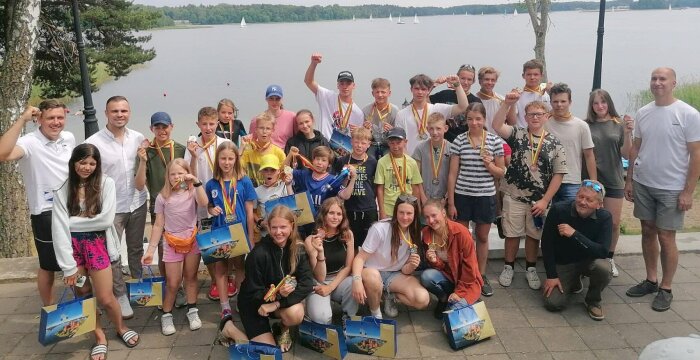 Meras pasveikino jaunuosius buriuotojus