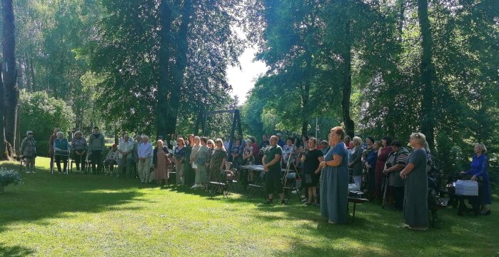 Į Aukštadvarį sukvietė  tradicinis literatų sambūris „Piliakalnių aidai“ 