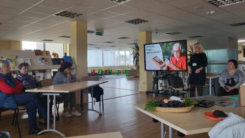 Popietė „Išgirsk knygą“ Rūdiškių bibliotekoje
