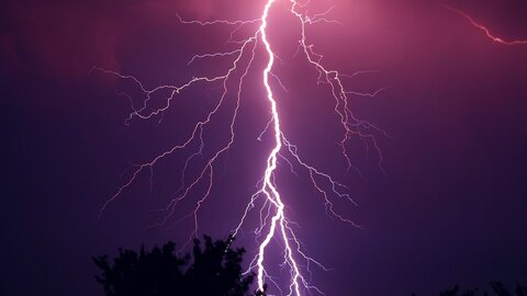 Perspėjimas apie pavojingą meteorologinį reiškinį – perkūniją 