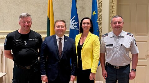 Šalies policijos pasitarime – apie gyventojų saugumą vasarą ir bendradarbiavimo svarbą 