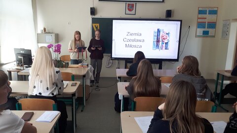 Poezijos popietė „Kaip gimsta eilėraštis?“ sudomino ir mokinius, ir mokytojus