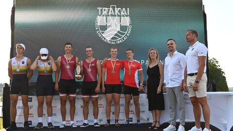 Irklavimo entuziastus Trakuose subūrė 62-ieji „Gintariniai irklai“