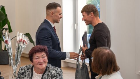 Pasveikinti triatlonininkai