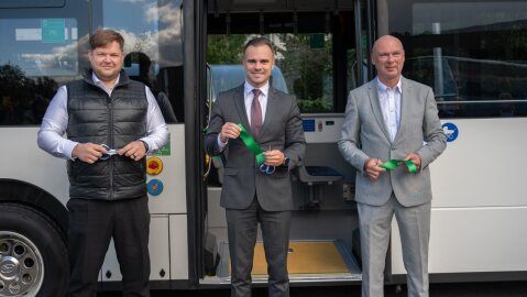 Trakų rajone – 4 nauji elektrobusai 